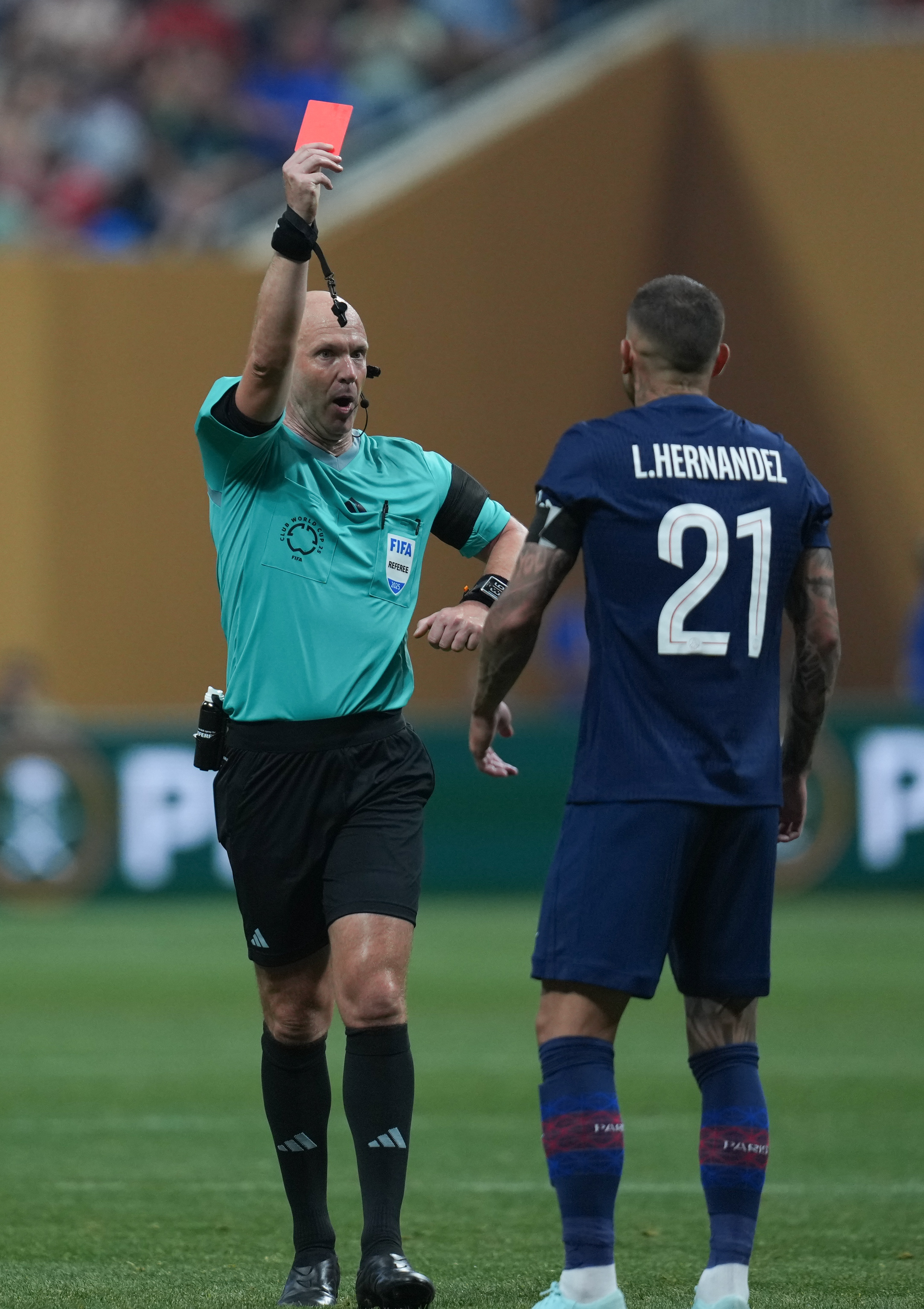 开云-关于凯恩在巴黎圣日耳曼比赛中赛况扑朔迷离，赛事规则更新引发热议！的信息